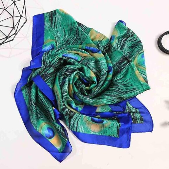 Women's Fashion Pattern Long Scarf - Picture 2 of 5